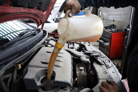 Find out the best place for a cheap oil change with our comparison of prices at five top oil change places Valvoline, Firestone, Jiffy Lube . . How much is an oil change at jiffy lube